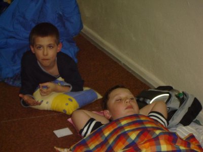 Nocování s knihou