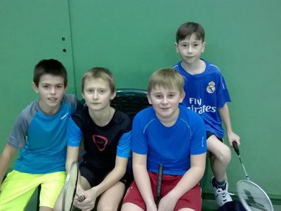 Badminton