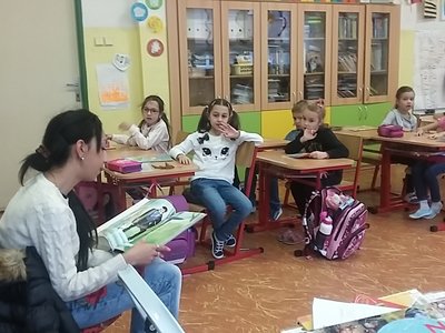 Rodiče čtou dětem