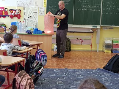 VĚDA JE HRA