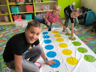 Září 2024