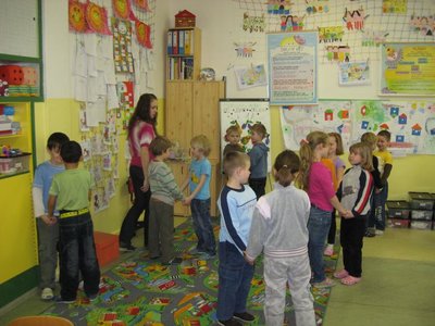 UČÍME SE KOMUNIKOVAT A PRACUJEME VE SKUPINĚ