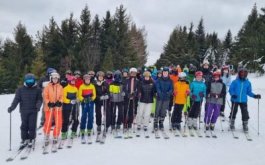 Titulní obrázek k příspěvku Lyžařský kurz